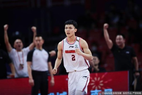 徐杰13+14广东胜四川 胡金秋17分广厦胜江苏