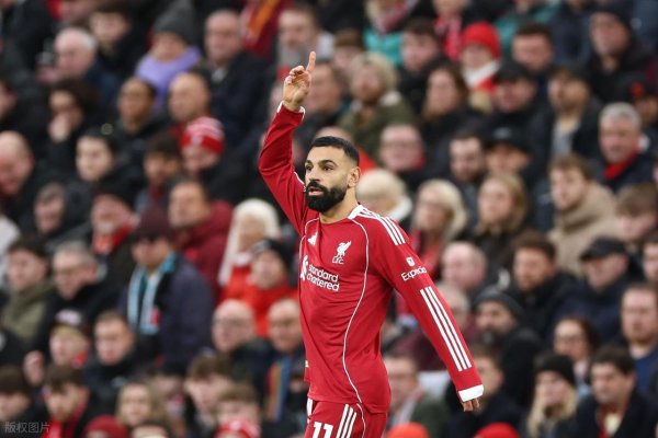 2-0,利物浦聚拢4轮不败+反超曼联至第6,埃基蒂克双响,萨拉赫助攻