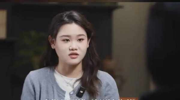 张家皆21岁退役进直播间,发育关与时期压力让她取舍离场