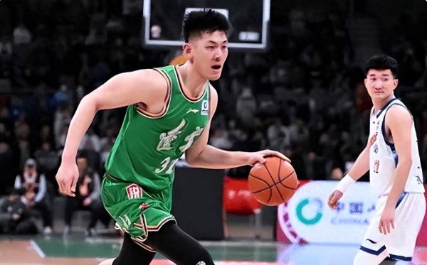 辽宁男篮打出精彩一战，但有三个问题已经要问问杨鸣主陶冶