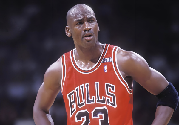 又轰下48+3+3+2！对不起乔丹：你从历史第一形成了历史第二