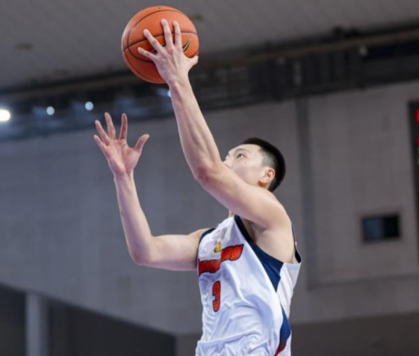 吴前丢三分绝杀！广东逆转浙江取连胜 徐杰带伤13+4萨林杰决胜罚球