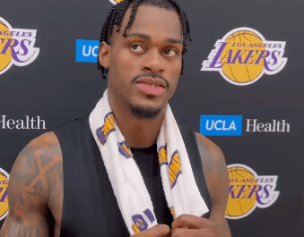 范德比尔特: 篮板球是我每场比赛能为球队带来的东西