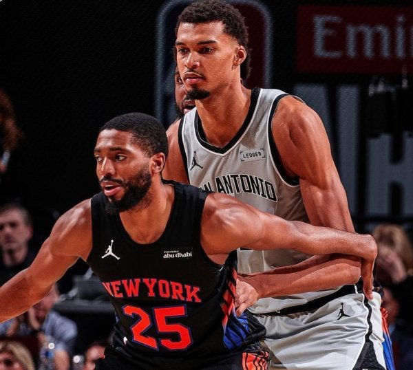 裂缝掉链子？马刺113-124尼克斯，谁安静文班亚马数据？-18全场最低