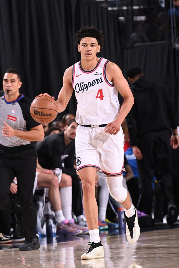 卢：没料念念到桑德斯会有这种推崇 他所作念到的事对咱们真谛要害