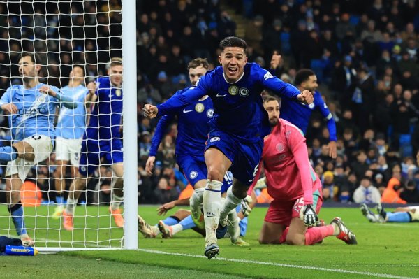 真高档货！1.2亿恩佐上车近3年献23球25助，8500万身价再行踢缅想